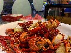 油焖大虾-聚在尊味虾皇·夜宵市集(象湖店)