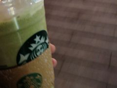 -星巴克臻选(威海威高广场店)