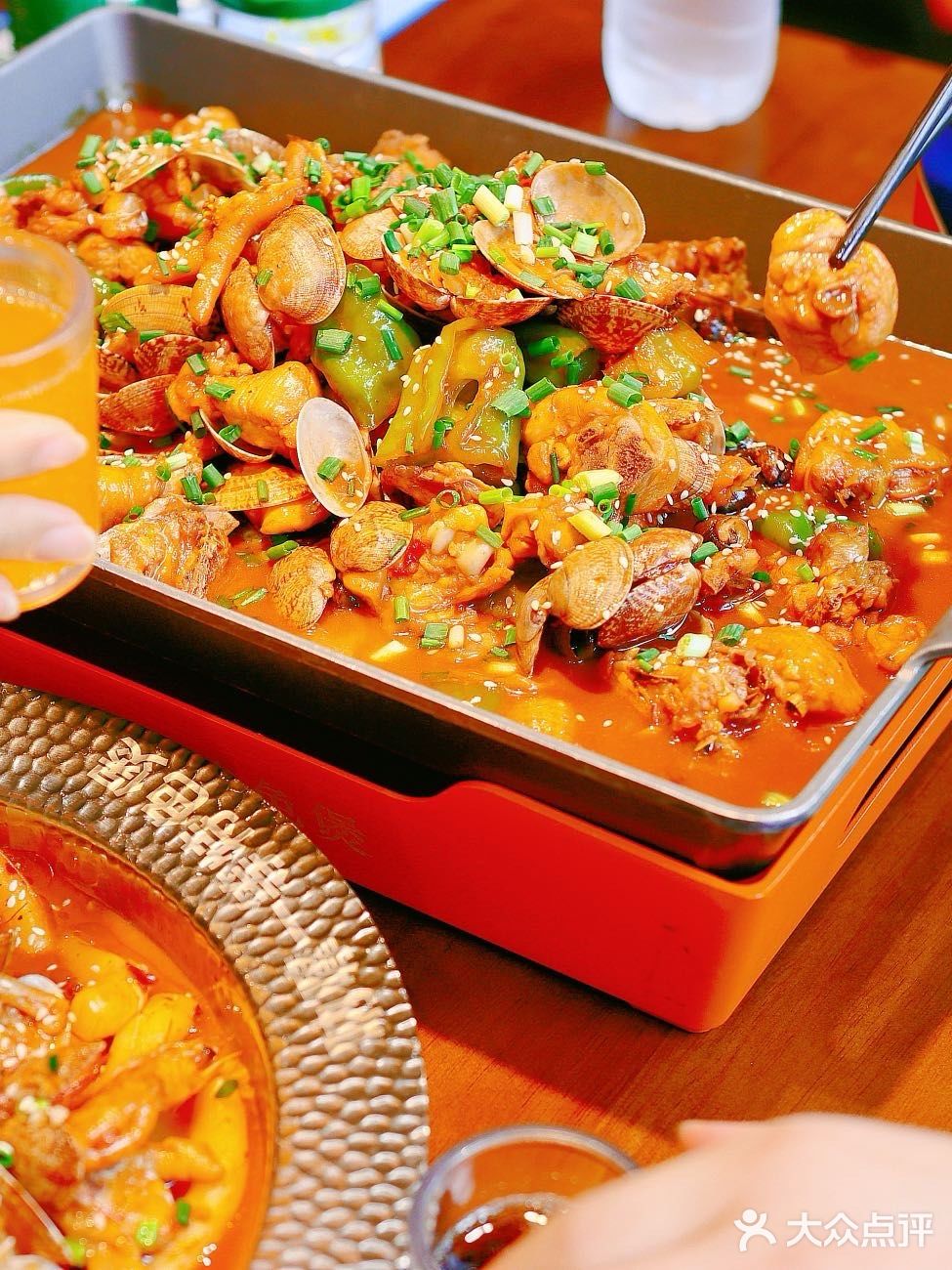 来德清吃啥？蕞好吃😋当属螺丝鸡煲‼️