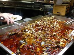 -四海一家自助餐(益田假日广场店)