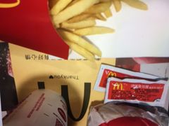 -麦当劳(乳山路店)