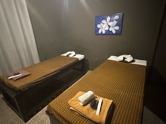 -Arunda oriental massage