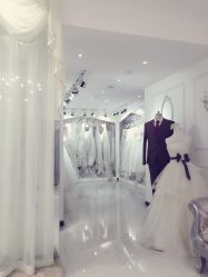 -艾米丽婚纱礼服