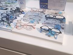 -诺柯视眼镜-蔡司依视路官方工厂店(淞南一店)