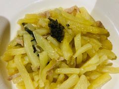 洋山芋榨菜肉丝-沪西老弄堂面馆(定西路店)