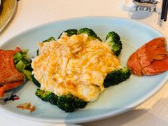 珊瑚鸽蛋龙虾球-富临饭店