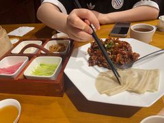 -乐忻皇朝(上海中心大厦店)