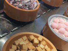 -龍歌自助小火锅(市北CBD万达店)