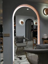 -苏豪路易士·嘉玛发廊