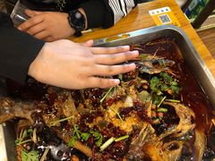 东镇给力烤鱼-老东镇啤酒屋海鲜加工·蒸汽海鲜·海鲜烧烤(台东店)