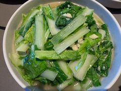 -龙巢盱眙龙虾·牛蛙·烧烤宵夜(八卦岭店)