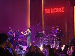-TZ House音乐现场(来福士中心店)