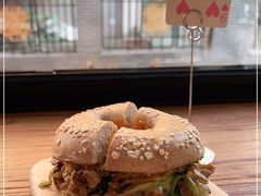 -Catch Bagel(芳草地店)