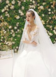 -艾米丽婚纱礼服