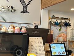 -C.Y Cafe