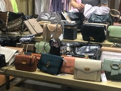 -URBAN REVIVO(济南世茂广场店)