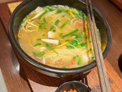 -银米·云南传统过桥米线(双廊黑金冠店)