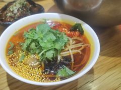 自热酸辣粉-付小姐在成都(川沙店)