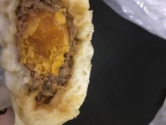 咸蛋黄超人包-老陶包子铺(南大西南村店)