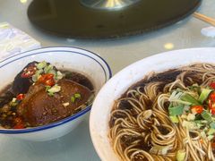 -张一品食府