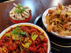 -虾弄弄海派小龙虾·牛羊蝎子火锅