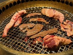 -铭牛烧肉·和牛海鲜自助(高新月牙湖店)