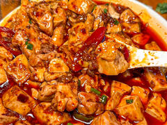 -大众跷脚牛肉馆·非遗传承单位(峨眉山店)