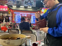 -刘姐啤酒鱼民族演艺餐厅(西街总店)