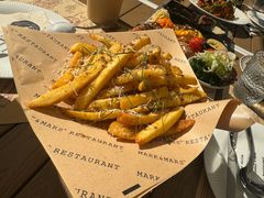 -Mark&Mars Restaurant