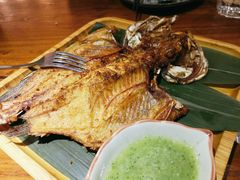 烤鱼-默加东南亚美食(大宁音乐广场店)