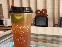 -顶东面包花园·生日蛋糕(世博店)