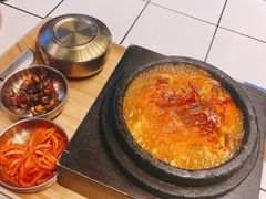 辣牛肉汤-厚有蛋·朝鲜族现压牛肉冷面
