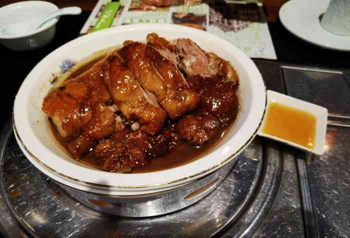 鹅城粤菜馆(白云山路店)-"特别好吃,特别推荐火焰醉鹅,大鹅饭哦.