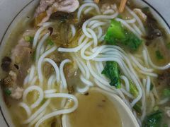 -呼啦面馆·头牌豌杂面(珠江国际B区店)