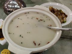 -老唐三下锅 ·张家界地标美食(溪布街店)