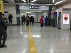-铁西广场(地铁站)