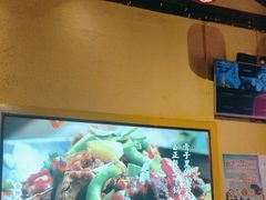 -富正毅三下锅·湘西韵味(天门山索道店)