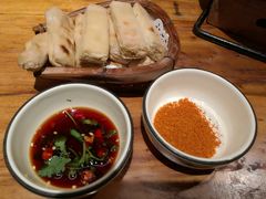 石屏烧豆腐-老滇山寨•云南特色菜•地方菜•民族风情歌舞表演(金碧店)