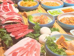 -明洞阿姨·韩式酱蟹烤肉·创意料理(三元桥店)