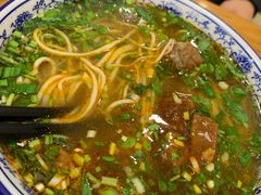 红烧牛肉面-清真西北风味餐厅