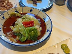 -八府香鸭·啫啫煲(华山路店)