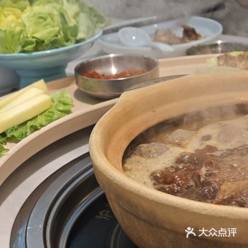 3人餐，可以做不辣的，小朋友也能吃。分量还是不错的