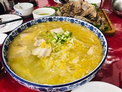 酸菜五花肉炖粉条-哈尔滨饺子王·东北菜(鱼鳞浃路店)