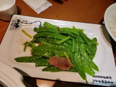 荷兰豆炒腊味-龙梅肥肠鱼(明瓦廊店)