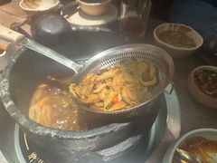 -蘑界·野生菌火锅(深业上城店)