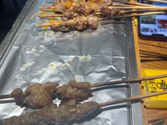 -喝丢一只鞋海鲜烧烤·海肠捞饭(市场店)