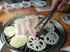 -唯成•韩国炭火烤肉 유성고기