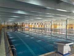-极动室内恒温游泳馆