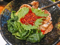 炭烤猪五花肉盖饭-热血兄弟·炭火烤肉(融侨中心店)