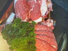 -铭牛烧肉·和牛海鲜自助(高新月牙湖店)